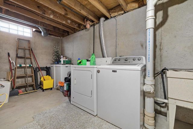 1628 Wiese LANE, Mount Pleasant, WI 53406