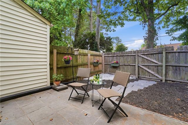 42 King George QUAY, Chesapeake, VA 23325