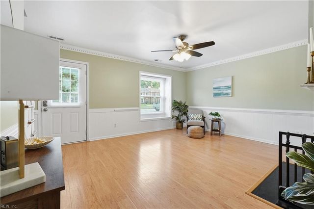 42 King George QUAY, Chesapeake, VA 23325