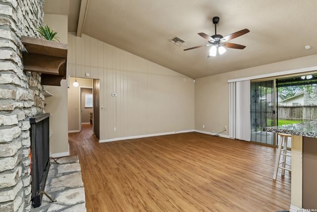 4034 OAKHAVEN ST, San Antonio, TX 78217