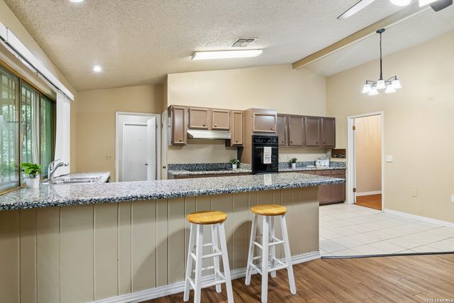 4034 OAKHAVEN ST, San Antonio, TX 78217