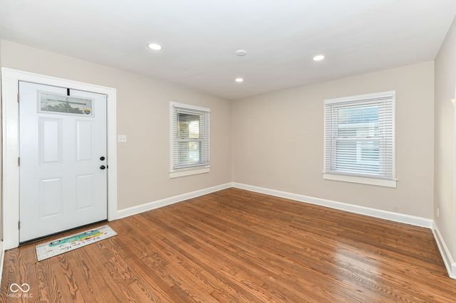 324 E Southern Avenue, Indianapolis, IN 46225