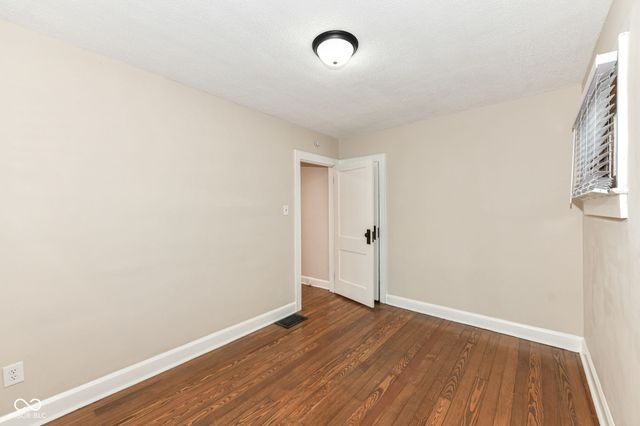 324 E Southern Avenue, Indianapolis, IN 46225