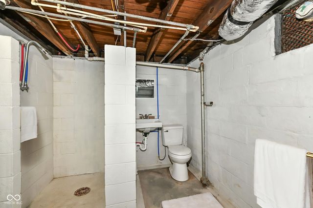 324 E Southern Avenue, Indianapolis, IN 46225