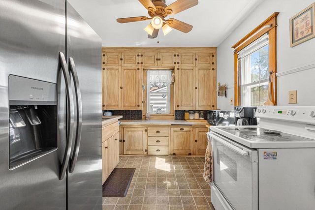328 OAK STREET, Menasha, WI 54952