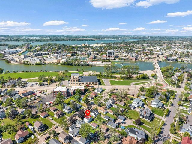 328 OAK STREET, Menasha, WI 54952