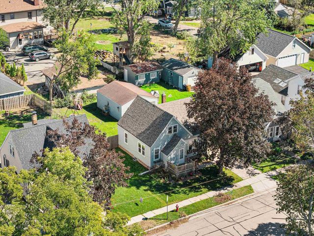 328 OAK STREET, Menasha, WI 54952