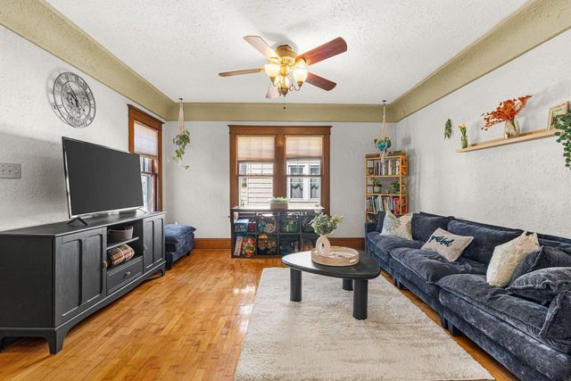 328 OAK STREET, Menasha, WI 54952