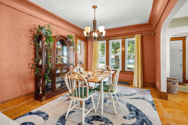 328 OAK STREET, Menasha, WI 54952
