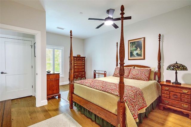 36 Old Louisquisset Pike 105, North Smithfield, RI 02896