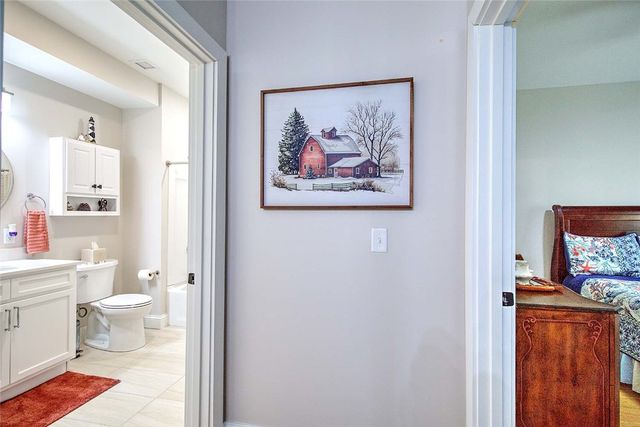 36 Old Louisquisset Pike 105, North Smithfield, RI 02896