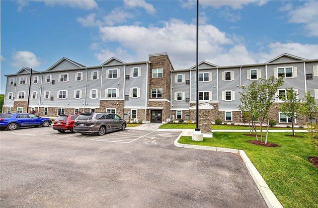 36 Old Louisquisset Pike 105, North Smithfield, RI 02896