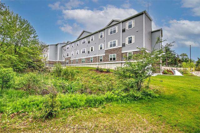 36 Old Louisquisset Pike 105, North Smithfield, RI 02896