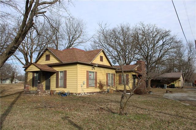 302 N Military Street, Mulberry, KS 66756