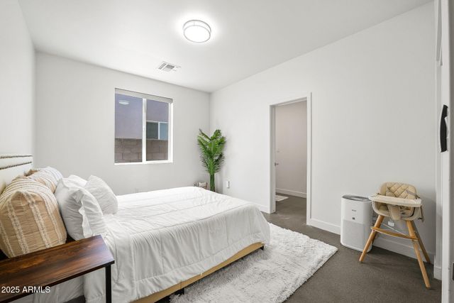 2914 E BLANCHE Drive, Phoenix, AZ 85032