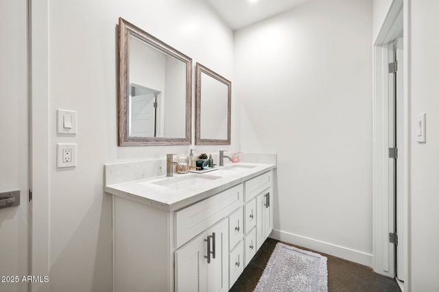 2914 E BLANCHE Drive, Phoenix, AZ 85032