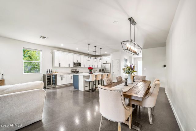 2914 E BLANCHE Drive, Phoenix, AZ 85032