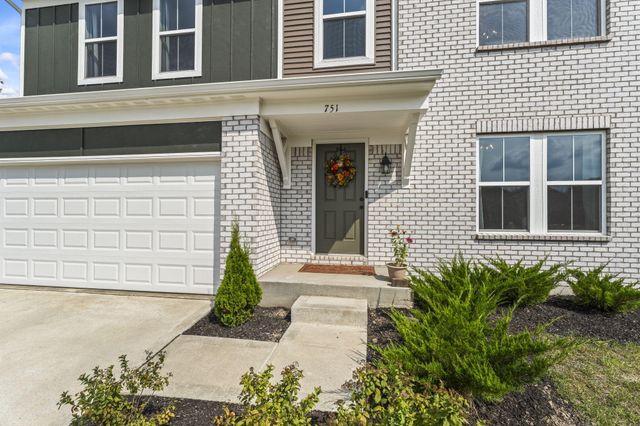 751 Hunters Run Drive 751 Hunters Run Drive, Brookville, OH 45309