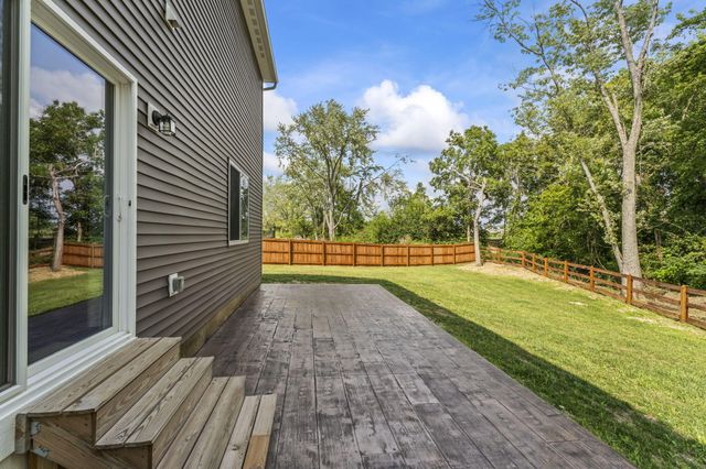 751 Hunters Run Drive 751 Hunters Run Drive, Brookville, OH 45309