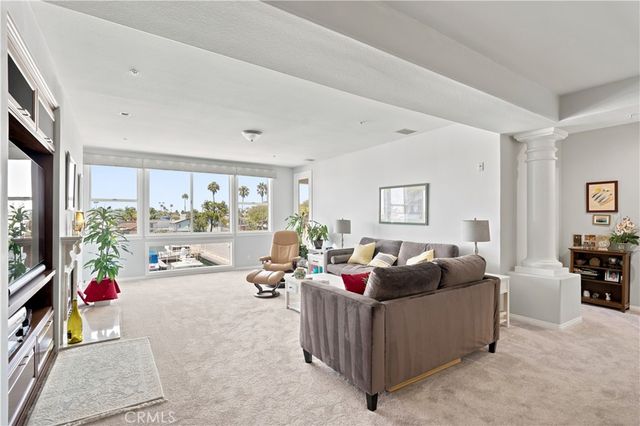 4167 Warner 205, Huntington Beach, CA 92649