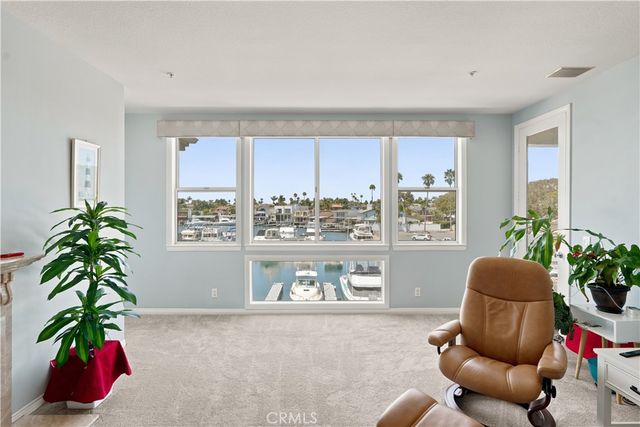 4167 Warner 205, Huntington Beach, CA 92649