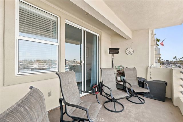 4167 Warner 205, Huntington Beach, CA 92649