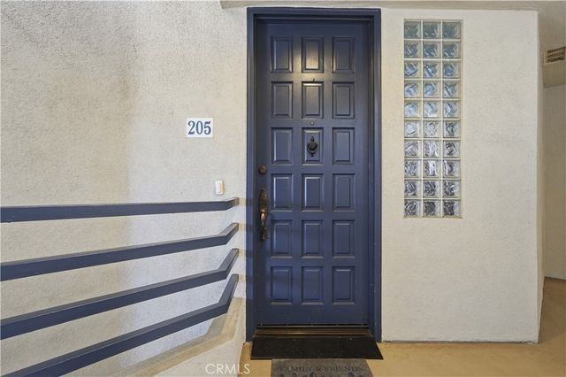 4167 Warner 205, Huntington Beach, CA 92649