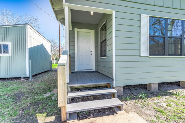 2474 Gates Road, Alvin, TX 77511