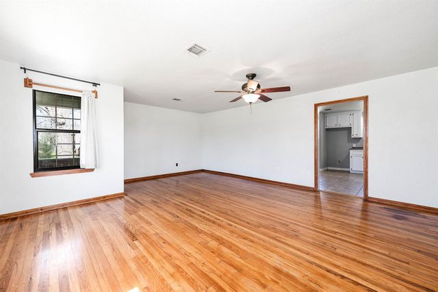 2474 Gates Road, Alvin, TX 77511