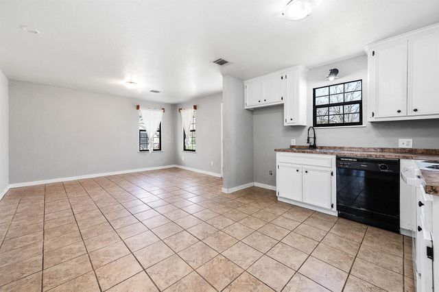 2474 Gates Road, Alvin, TX 77511