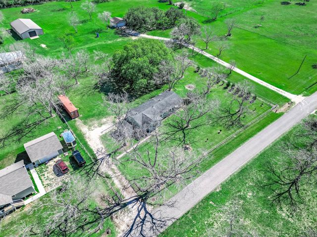 2474 Gates Road, Alvin, TX 77511