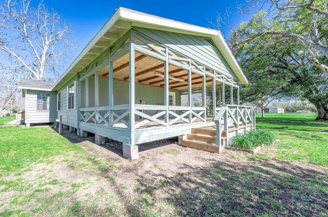 2474 Gates Road, Alvin, TX 77511