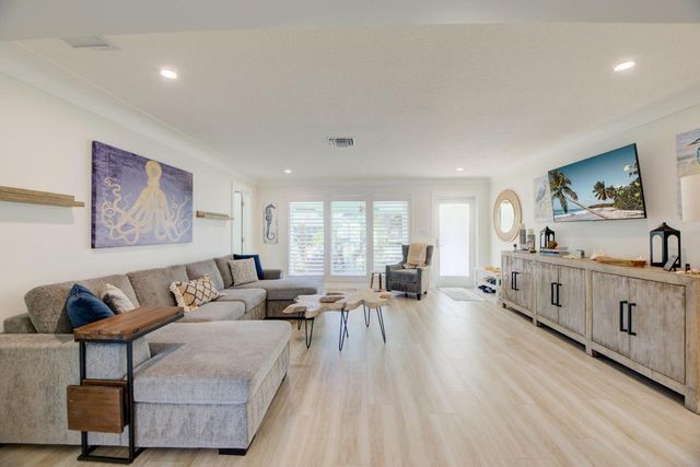 521 SE 4 Court, Pompano Beach, FL 33060