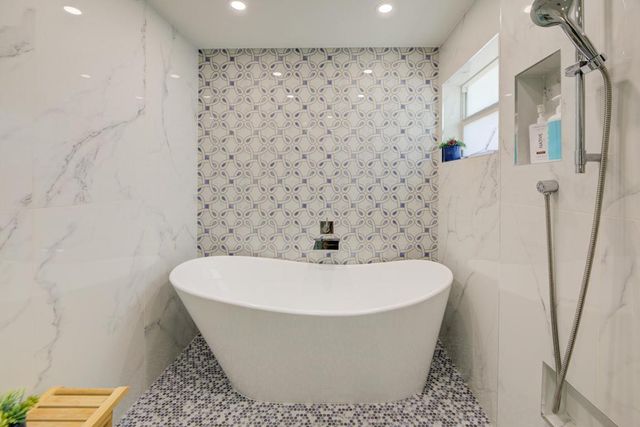 521 SE 4 Court, Pompano Beach, FL 33060