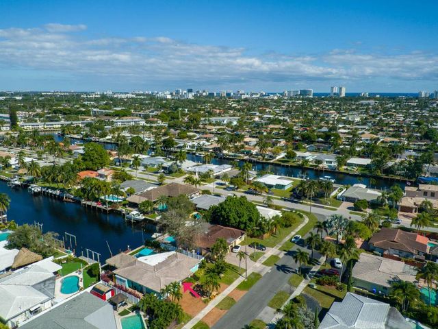 521 SE 4 Court, Pompano Beach, FL 33060