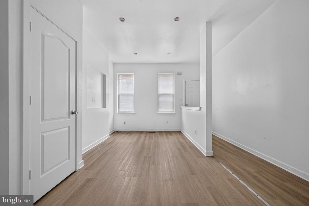 1238 W FIRTH ST, PHILADELPHIA, PA 19133 — photo 3