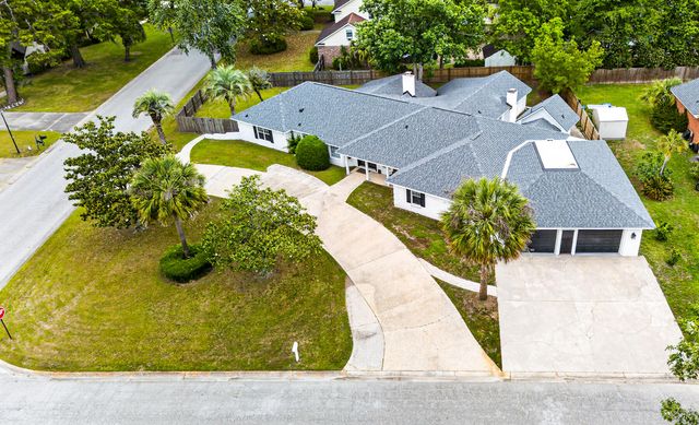 23 Shadowmoss Parkway, Charleston, SC 29414