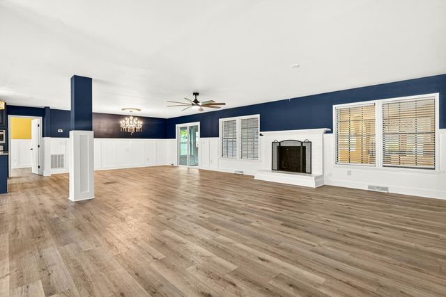 23 Shadowmoss Parkway, Charleston, SC 29414