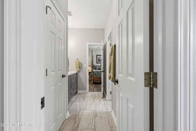 1574 COUNTRY WALK Drive, Fleming Island, FL 32003