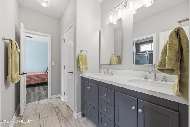 1574 COUNTRY WALK Drive, Fleming Island, FL 32003