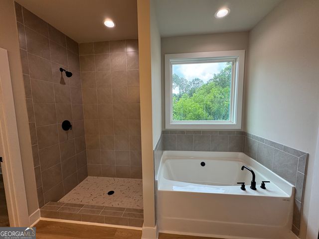 152 Hunters Chase Court, Eatonton, GA 31024