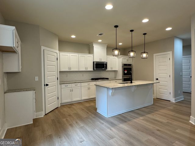 152 Hunters Chase Court, Eatonton, GA 31024