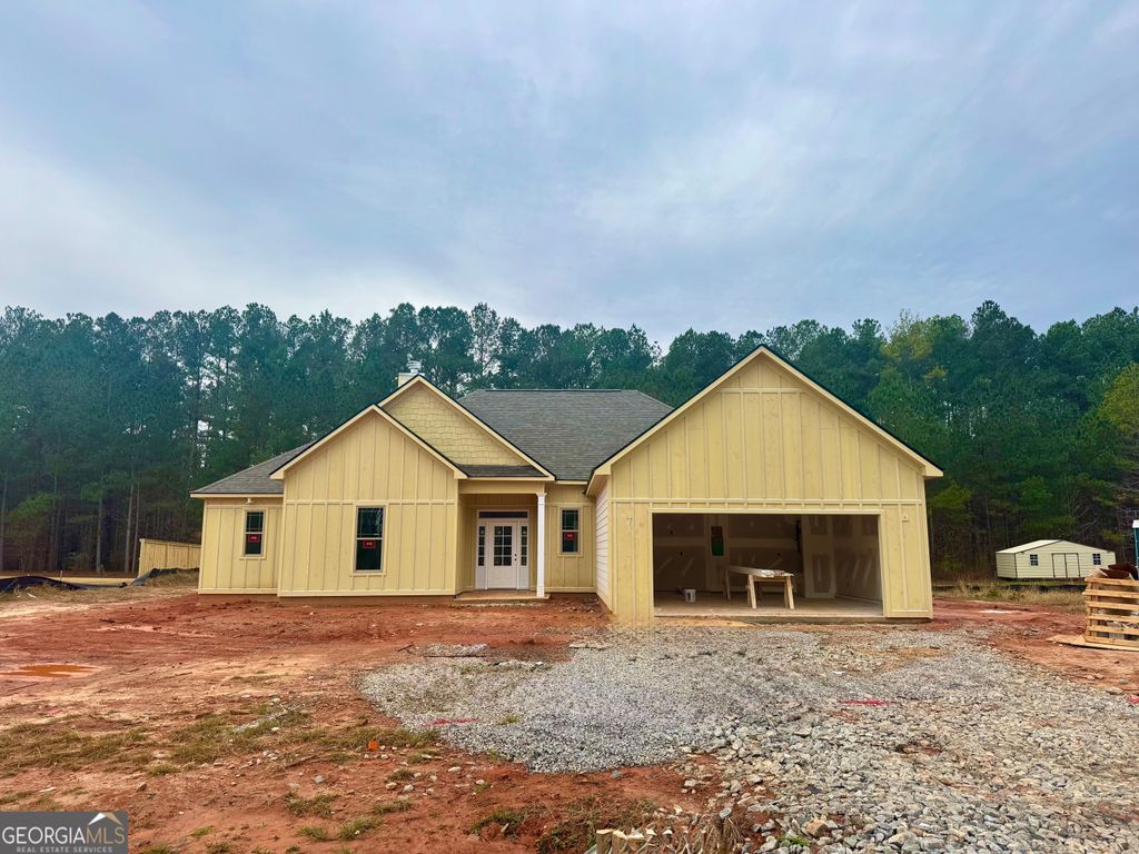 152 Hunters Chase Court, Eatonton, GA 31024