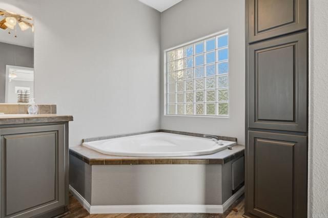 1301 S Hale Avenue SPC 41, Escondido, CA 92029