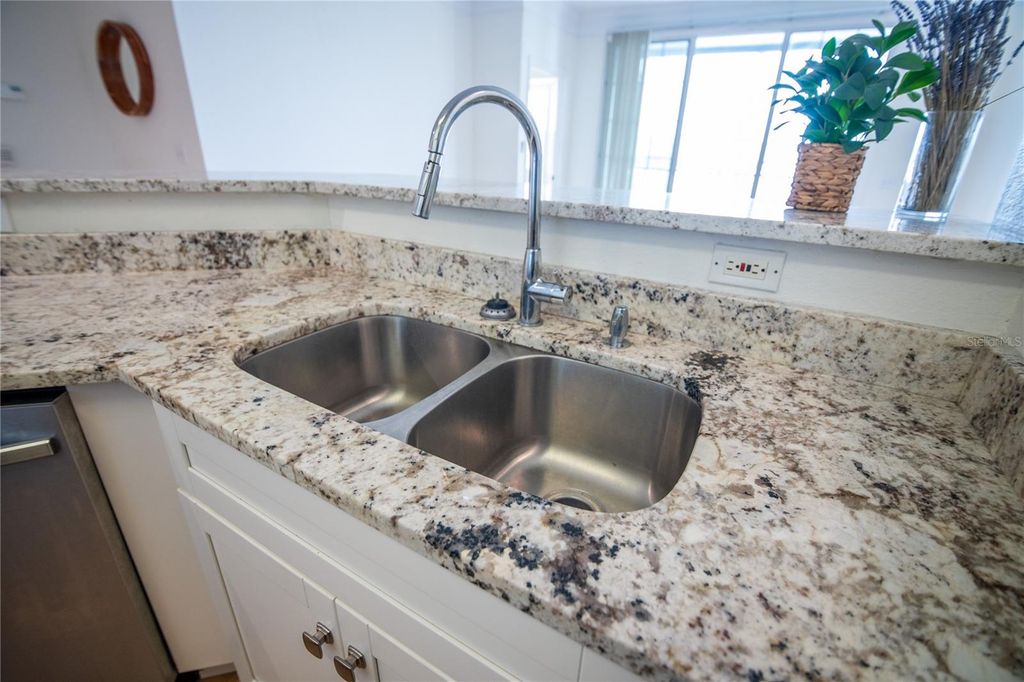 Image 9 of property listing at 3428 SOHO STREET 204, Orlando, FL 32835