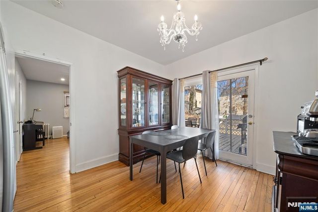 811 Pleasantview Terrace, Ridgefield, NJ 07657