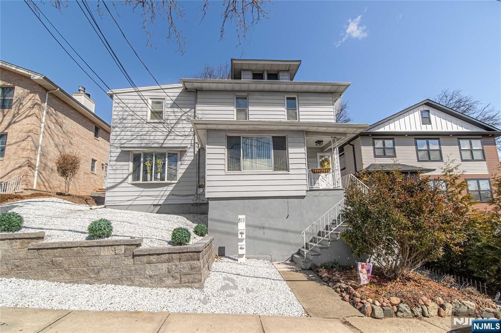 811 Pleasantview Terrace, Ridgefield, NJ 07657