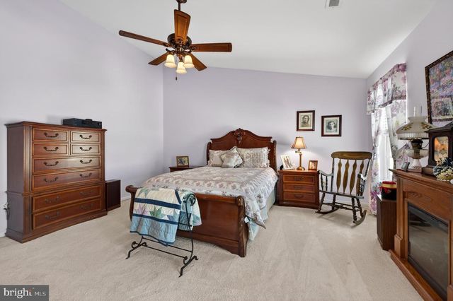 109 HELEN DR, Cinnaminson, NJ 08077