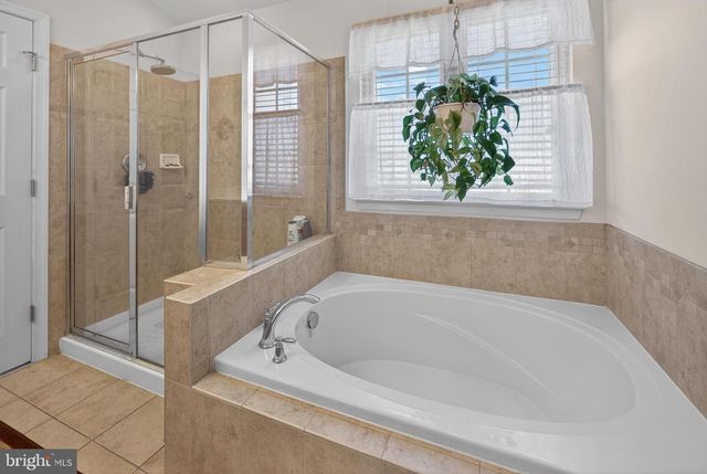 109 HELEN DR, Cinnaminson, NJ 08077