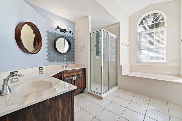 2102 APPLEGATE DRIVE, Ocoee, FL 34761